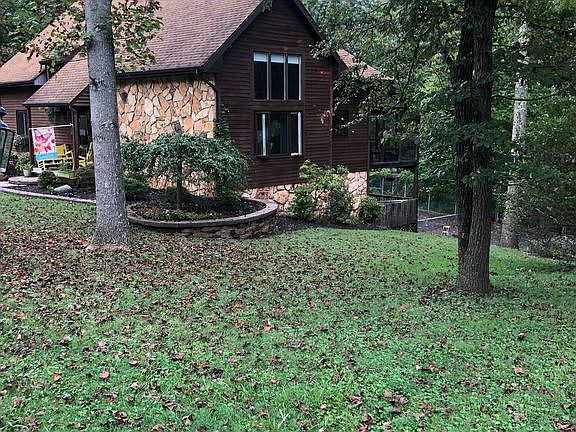 3rd image of Granada Cir