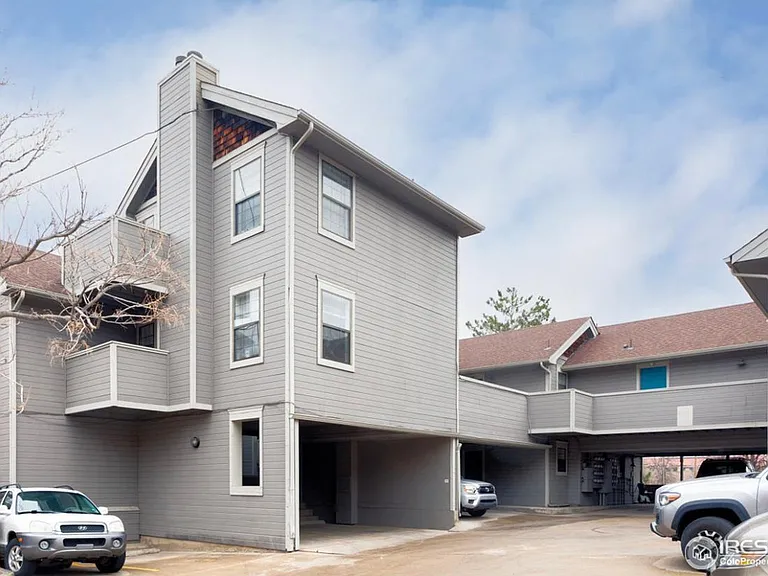 1405 Broadway St #203 — Photo 14