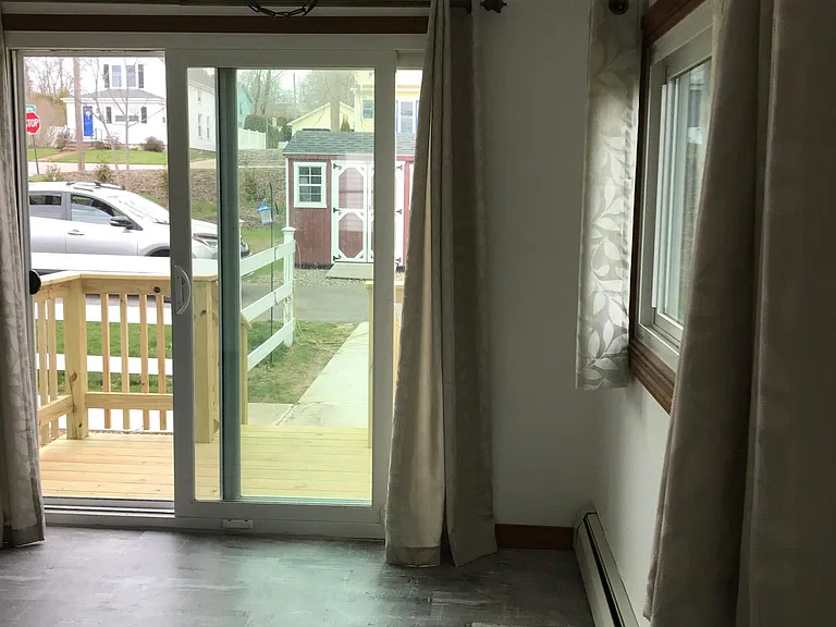 37 Stanton St — Photo 3