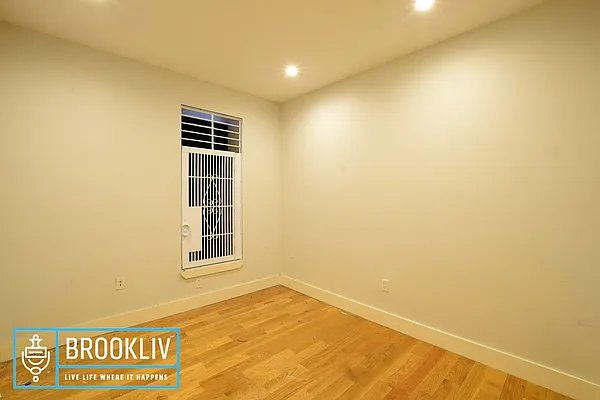 Rented by null | media 12