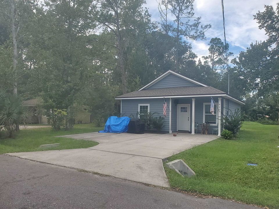 1st image of 920 Helen St
