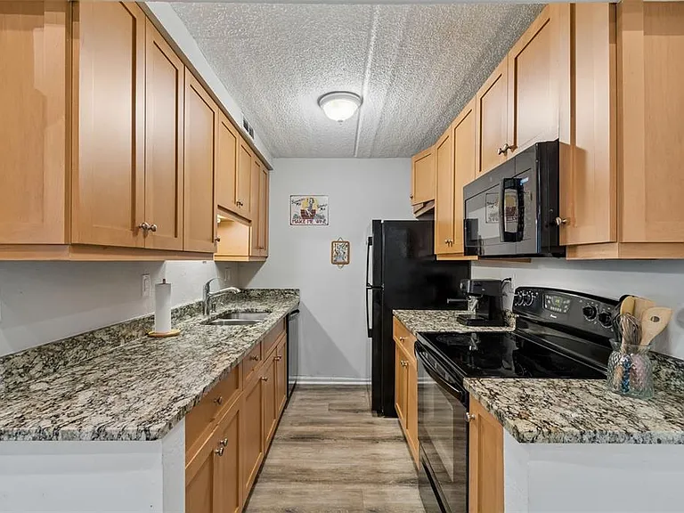 3325 Bayshore Blvd #D14-A — Photo 9