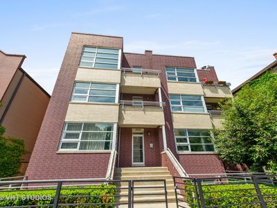 1502 W Augusta Blvd #2E, Chicago, IL, 60642