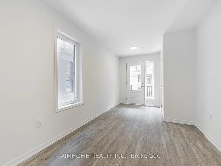 77 Matawin Ln — Photo 5