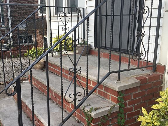 3rd image of 8645 111th St