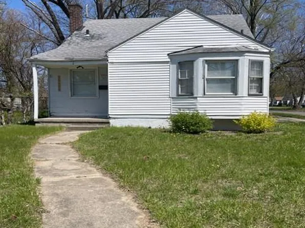 15900 Curtis St, Detroit, MI 48235