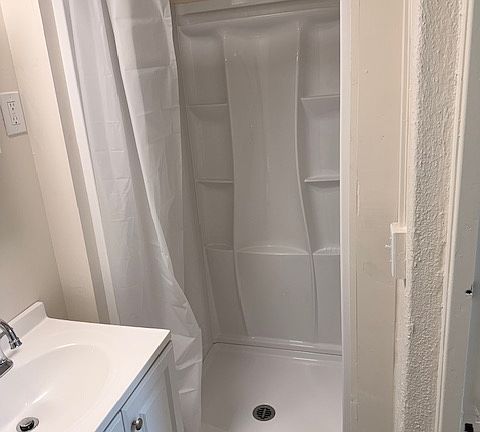 4th image of 1124 Nipomo St Ste C