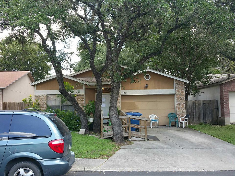 1st image of 12946 Maple Park Dr