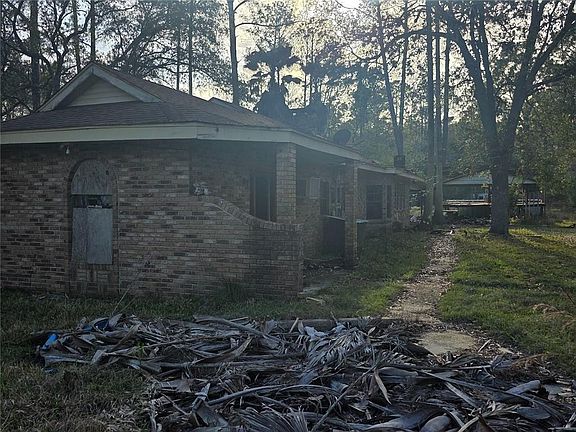 3rd image of 61403 Airport Rd