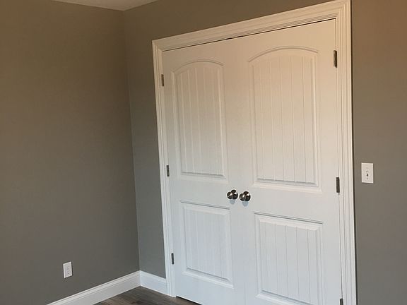 Guest bedroom closet