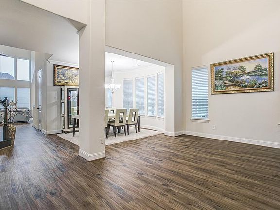 4th image of 108 Live Oak Dr