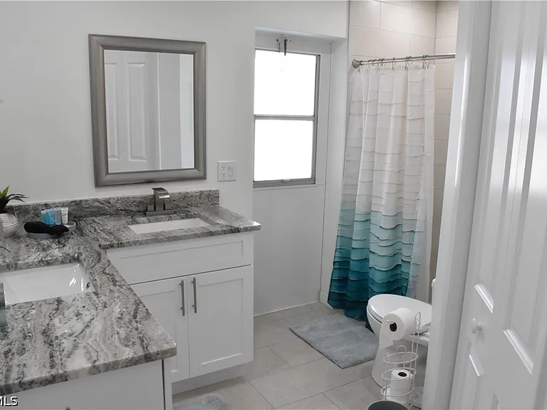 4135 Coronado Pkwy — Photo 20
