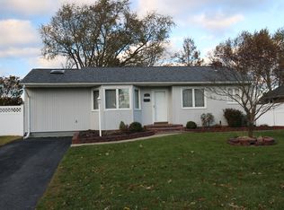 63 Walter Ct, Commack, NY 11725