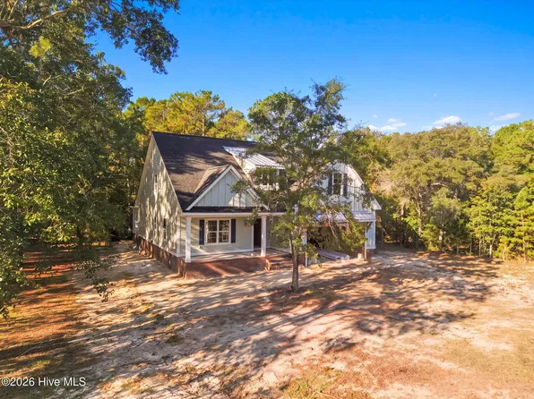 1803 Forbes Bay Lane SE, Bolivia, NC 28422