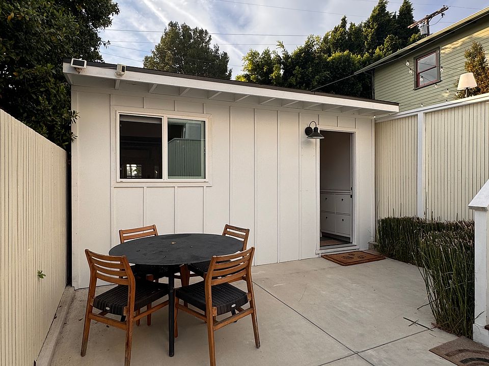 1st image of 1457 N Benton Way #1/2