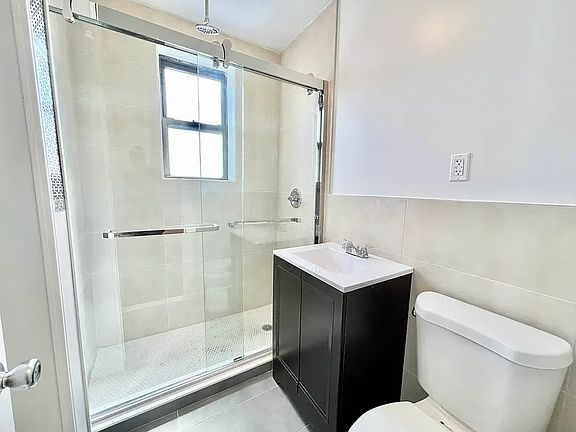 4th image of 21-45 28th St #2B