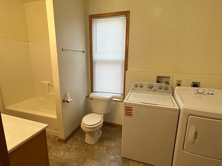 850 Cherry St — Photo 7