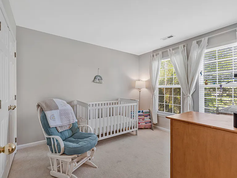 611 Curtin Pl SE — Photo 36