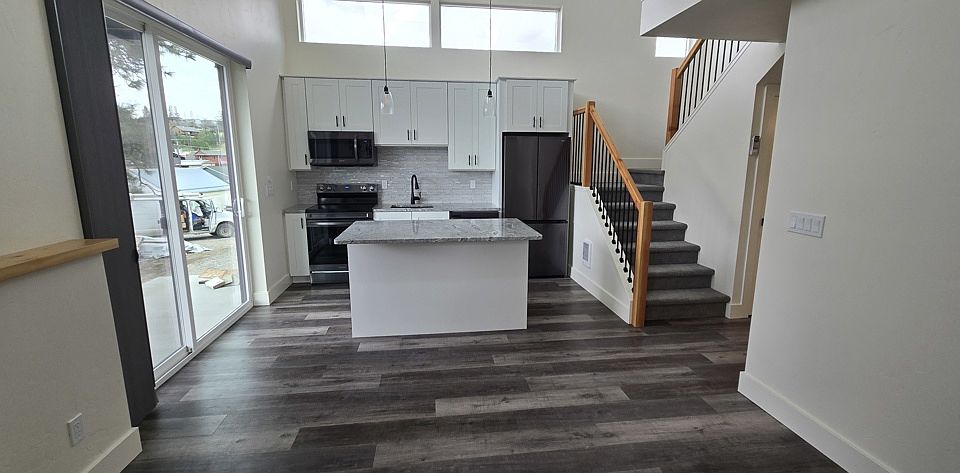 1st image of 101 Julian Dr