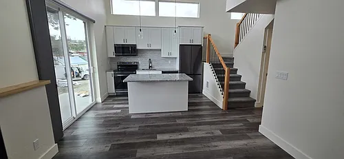 101 Julian Dr Photo 1