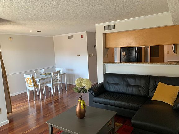 4th image of 1524 Lincoln Way APT 303