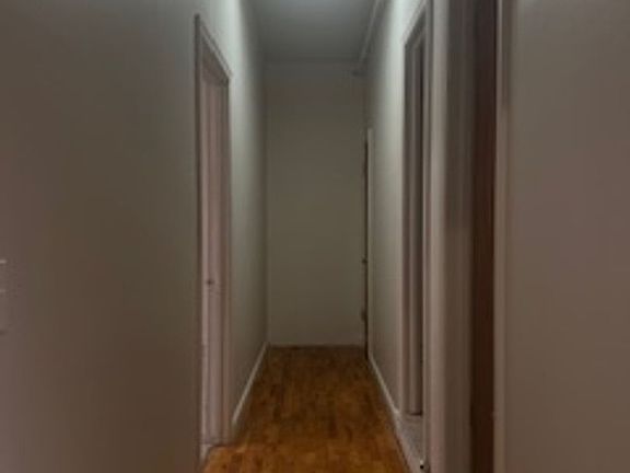 5th image of 734 1/2 Massachusetts St #547