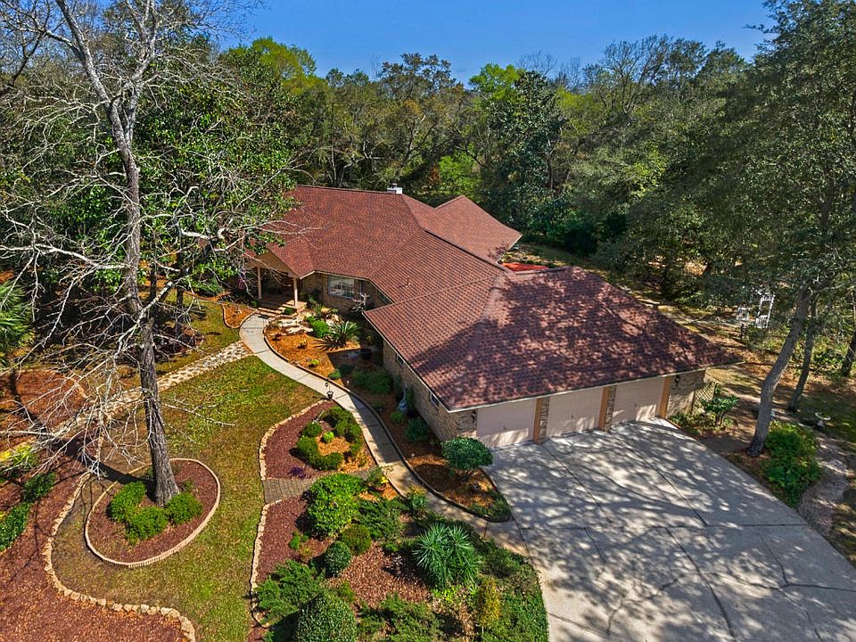 1st image of 103 Canterbury Cir