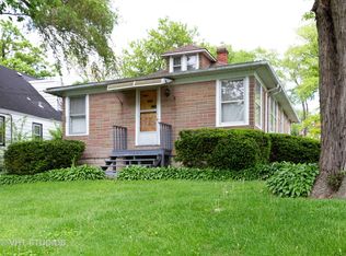 4112 E Lake Shore Dr, Wonder Lake, IL 60097