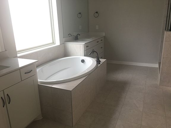 5th image of 1639 Burrows Avenue Cho Lot 58