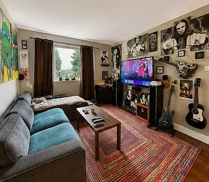 133 Warren St #1 — Photo 3