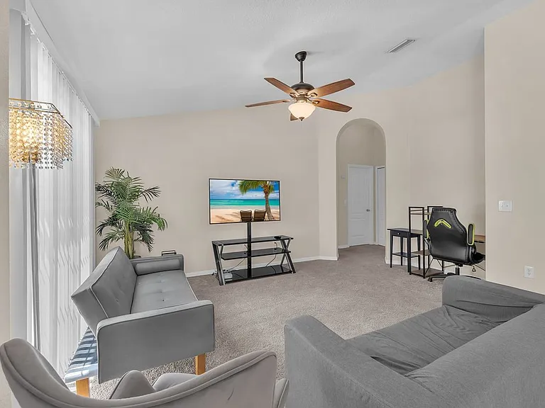 7001 Interbay Blvd — Photo 8