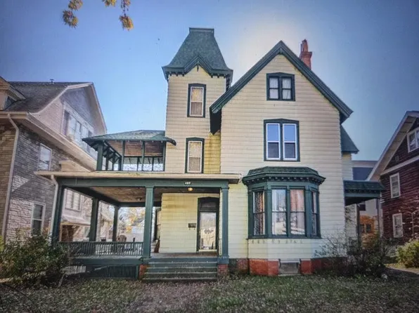 457 W William St, Decatur, IL 62522