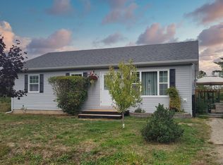 62 Westside Dr, Lunenburg, NS B4V 8V5