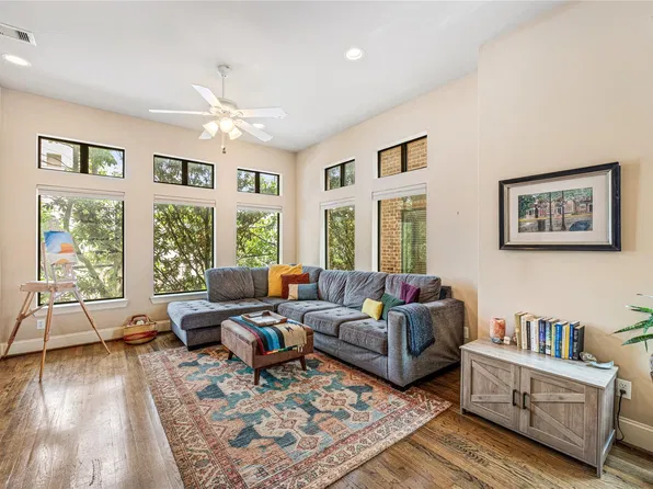 1909 Summer St, Houston, TX 77007