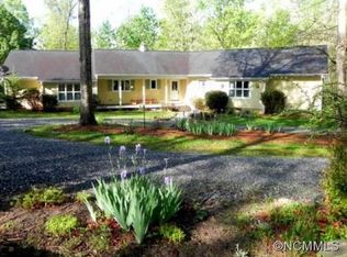 23 Fox Trl, Tryon, NC 28782