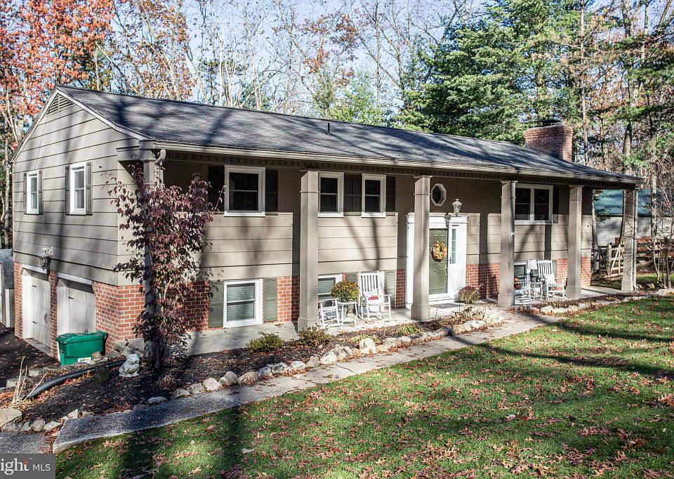 1st image of 8017 Dogwood Dr