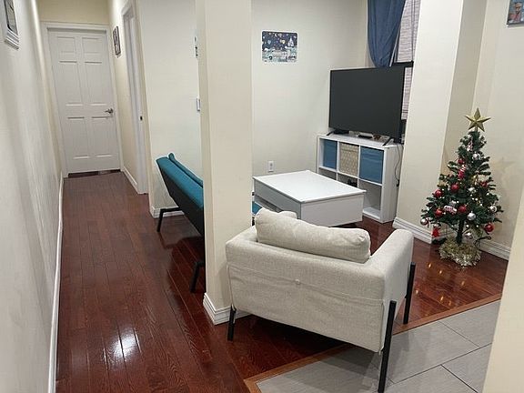 3rd image of 507 W 134th St #D