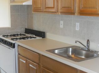 111 Chestnut St #A3, Rutherford, NJ 07070