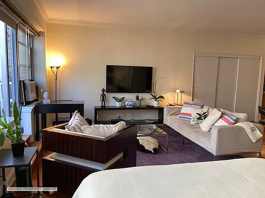 Rented by Medow Property | media 14