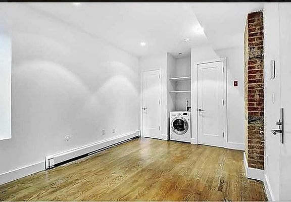 4th image of 282 Manhattan Ave #1F