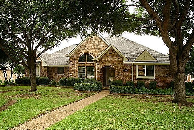 1st image of 2823 Cambridgeshire Dr