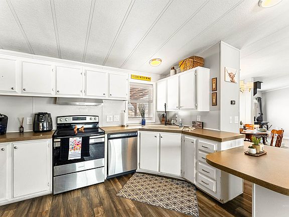 5th image of 2722 E 12th St