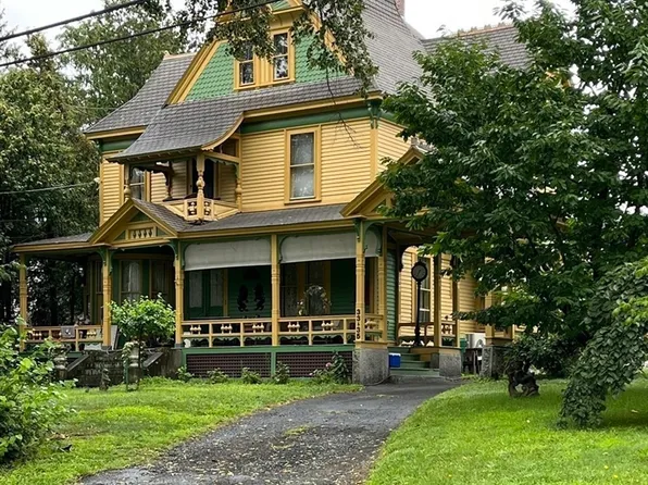 33-35 Prescott St, Clinton, MA 01510