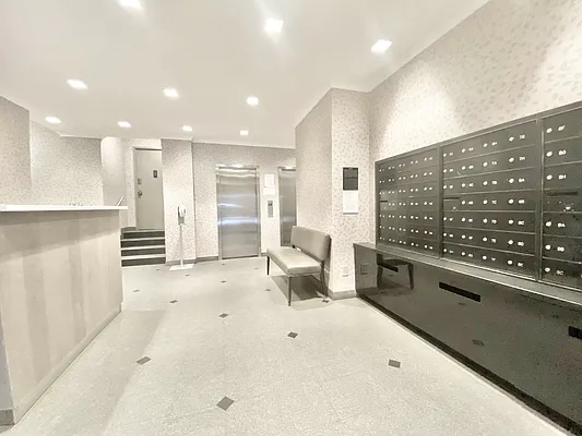 Rented by Bond New York | media 67