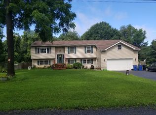 9 Dimiceli St, New Windsor, NY 12553
