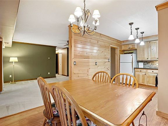 5th image of 1104 Charlemagne Cir