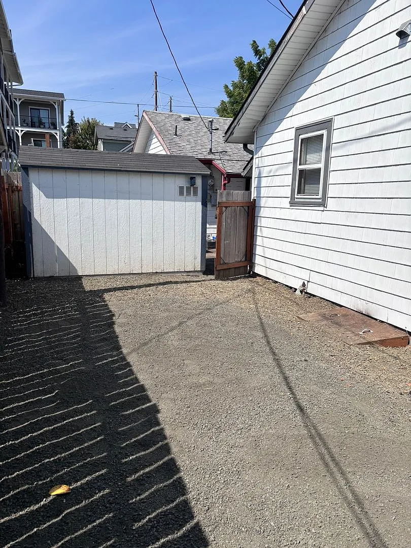 2 Bedroom in Downtown Albany! — Photo 2