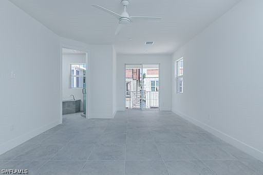 5th image of 5865 Shell Cove Dr #104