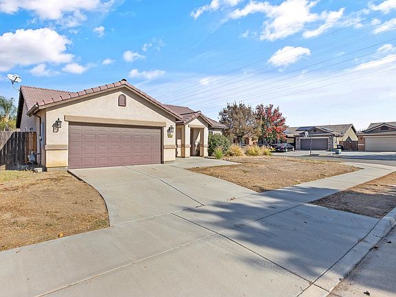 4th image of 4432 E Vista Avenue