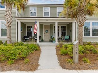 224 Daydream Ave, Yulee, FL 32097